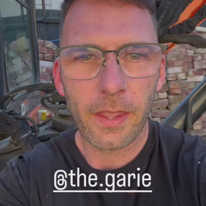 THE GARIE 8M LCD TAPE MEASURE